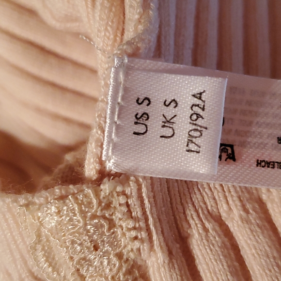 Top - Picture 8 of 9